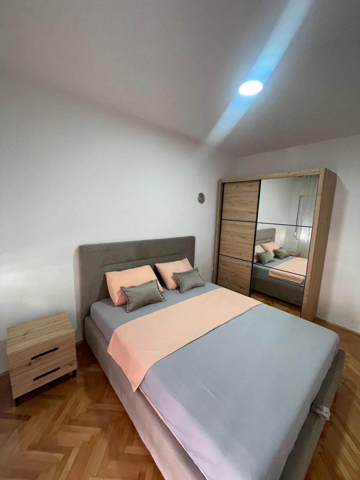 Apartment Vrbisao เซทินเจ ภายนอก รูปภาพ